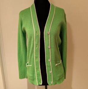 Vintage 1960s Women’s Haymaker Lacoste Green Orlon Acrylic Alligator Cardigan